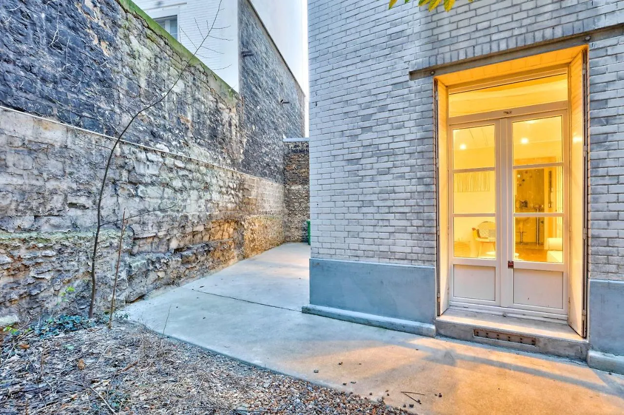 Superb T1Bis At 1Min From The Metro Porte St-Ouen Paris Apartment