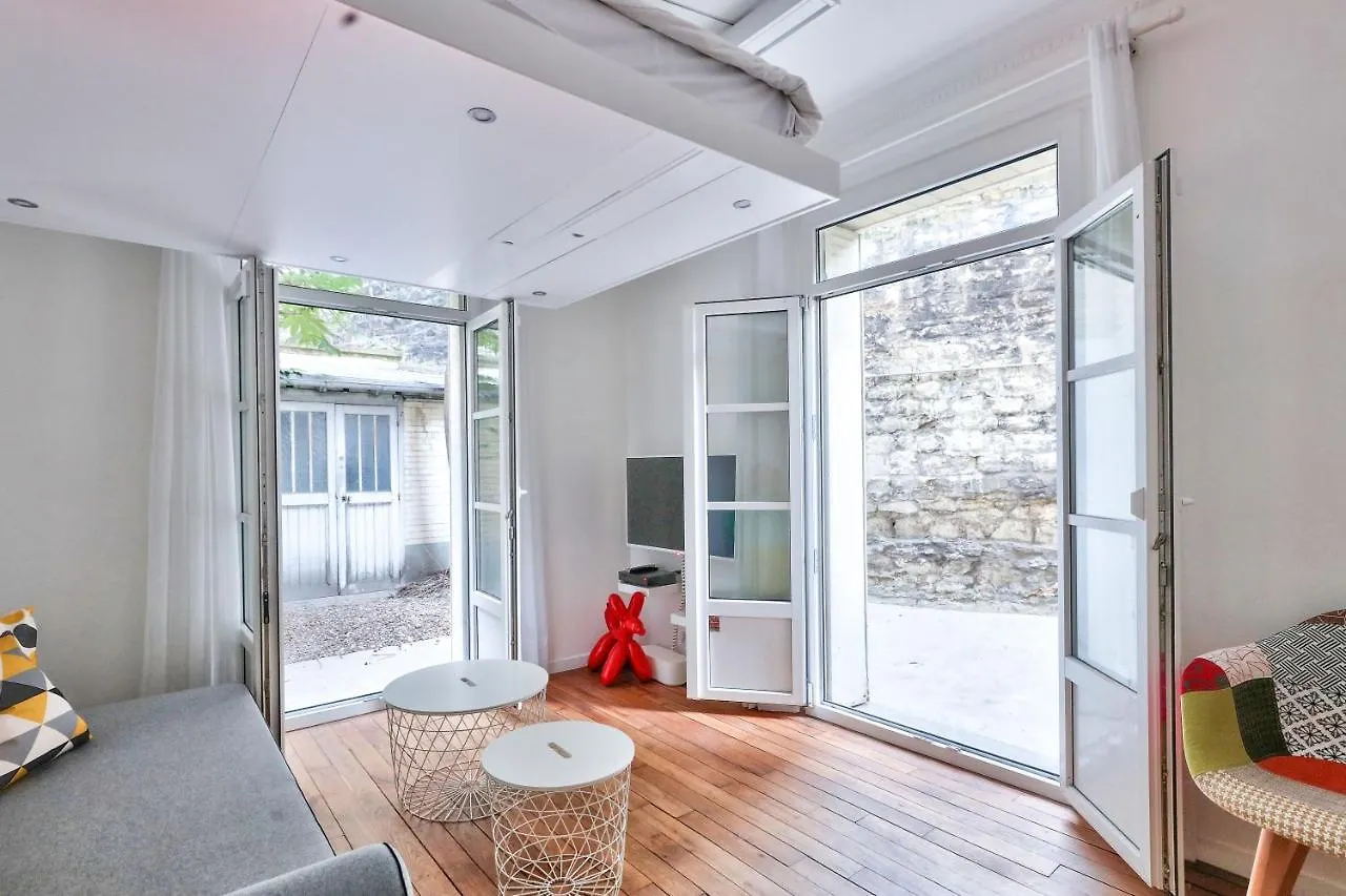 Superb T1Bis At 1Min From The Metro Porte St-Ouen Paris Apartment